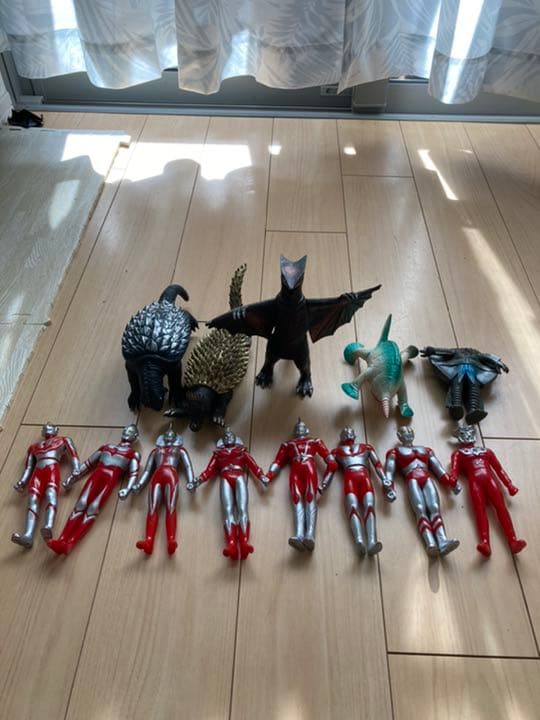 ⭐︎昭和物⭐︎『ウルトラマン　ソフビ＆ガメラ、アンギラス、ギャオス等』⁑合計１３体