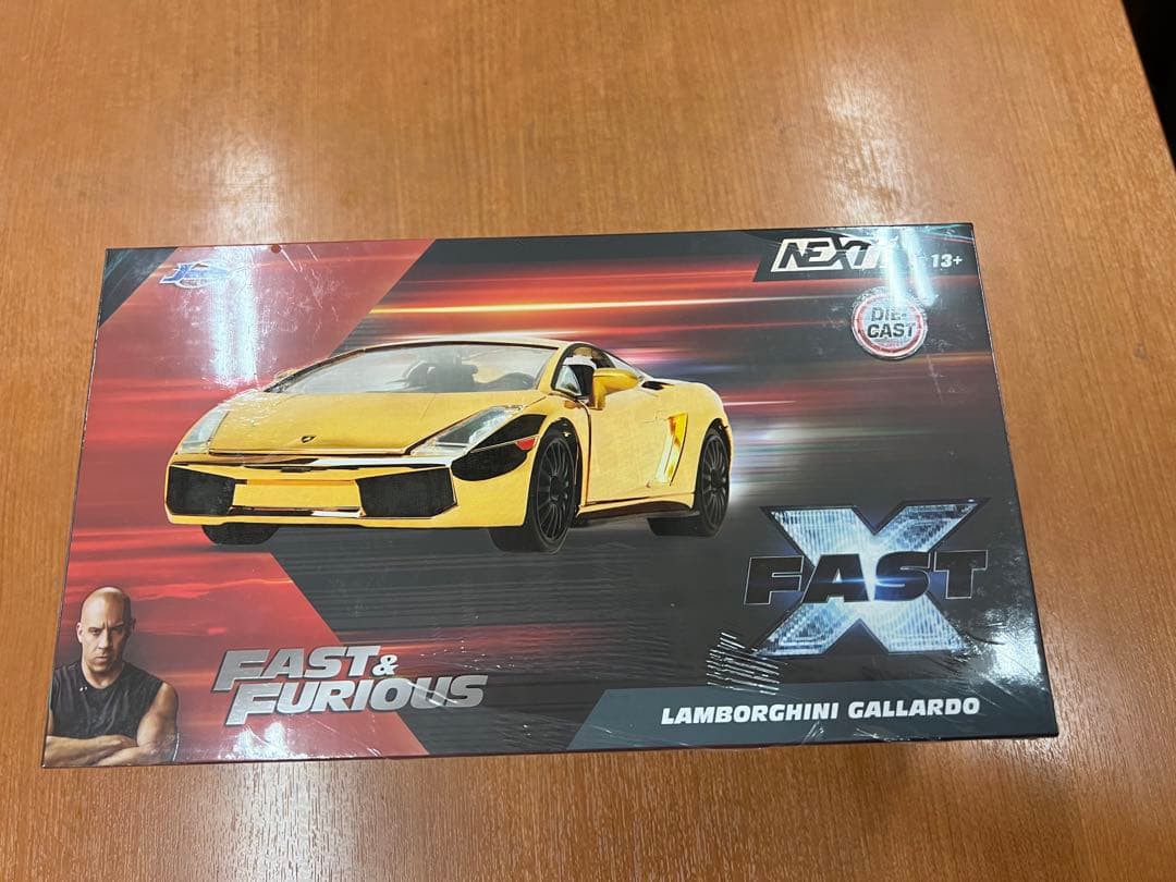 ワイルドスピード　ドンキ　ゴールデンランボルギーニ　ガヤルド　国内流通300台