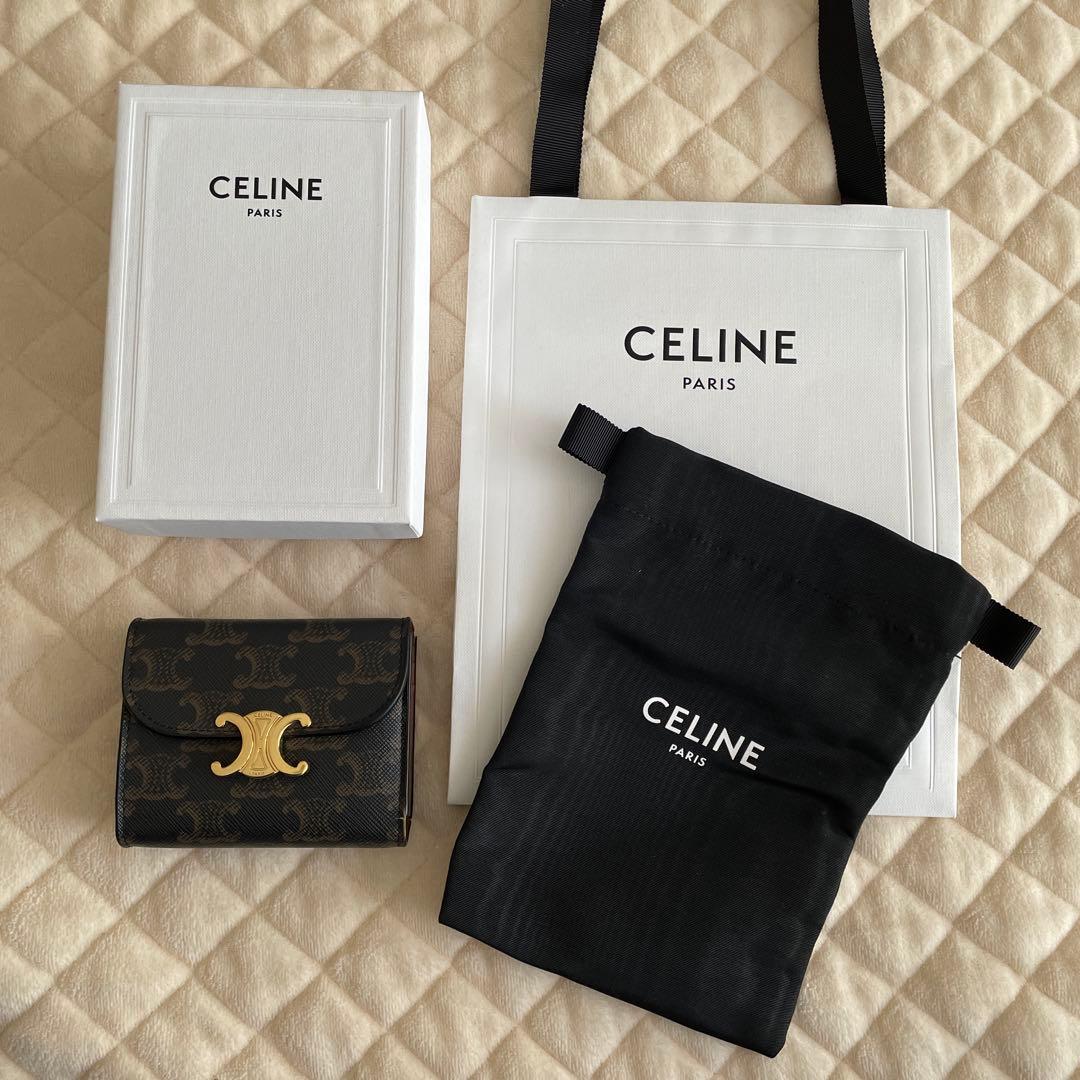 セリーヌ 財布 スモール フラップウォレット トリオンフ　トリオンフキャンバス