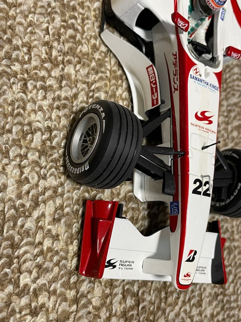 最終値下げF1 スーパーアグリ1/18 ショーカー