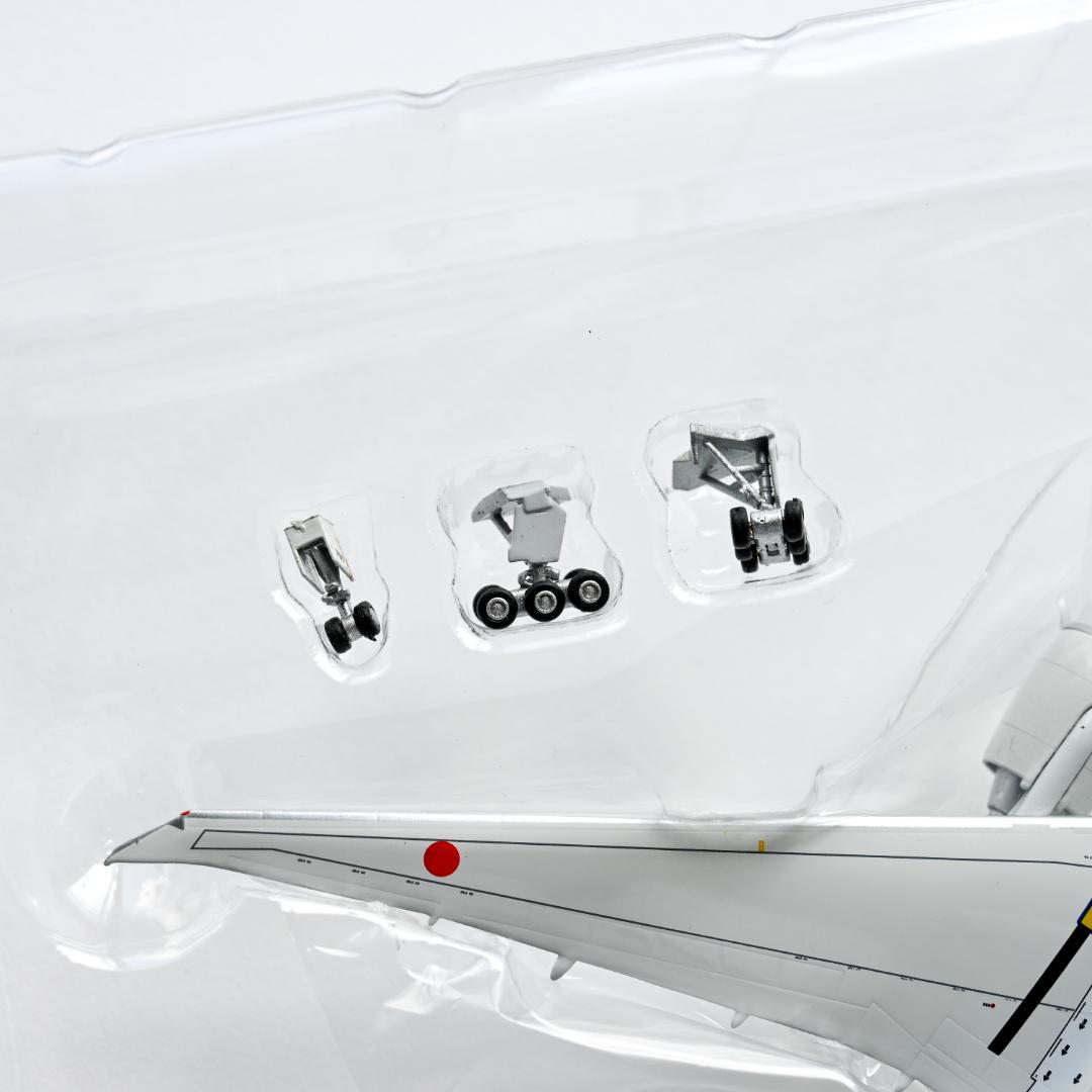 ANA B777-300ER ギア着脱可 JA795A 1/400