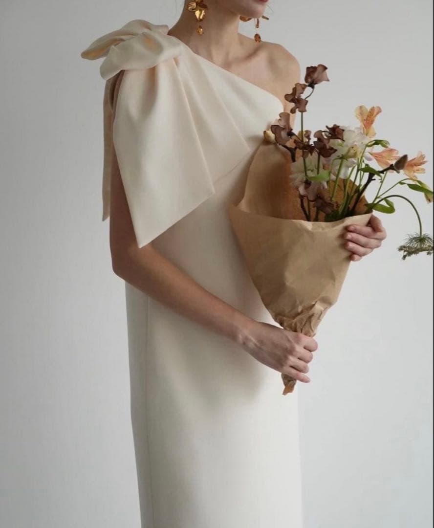 acka ワンショルダーポイントワンピース リボンドレス