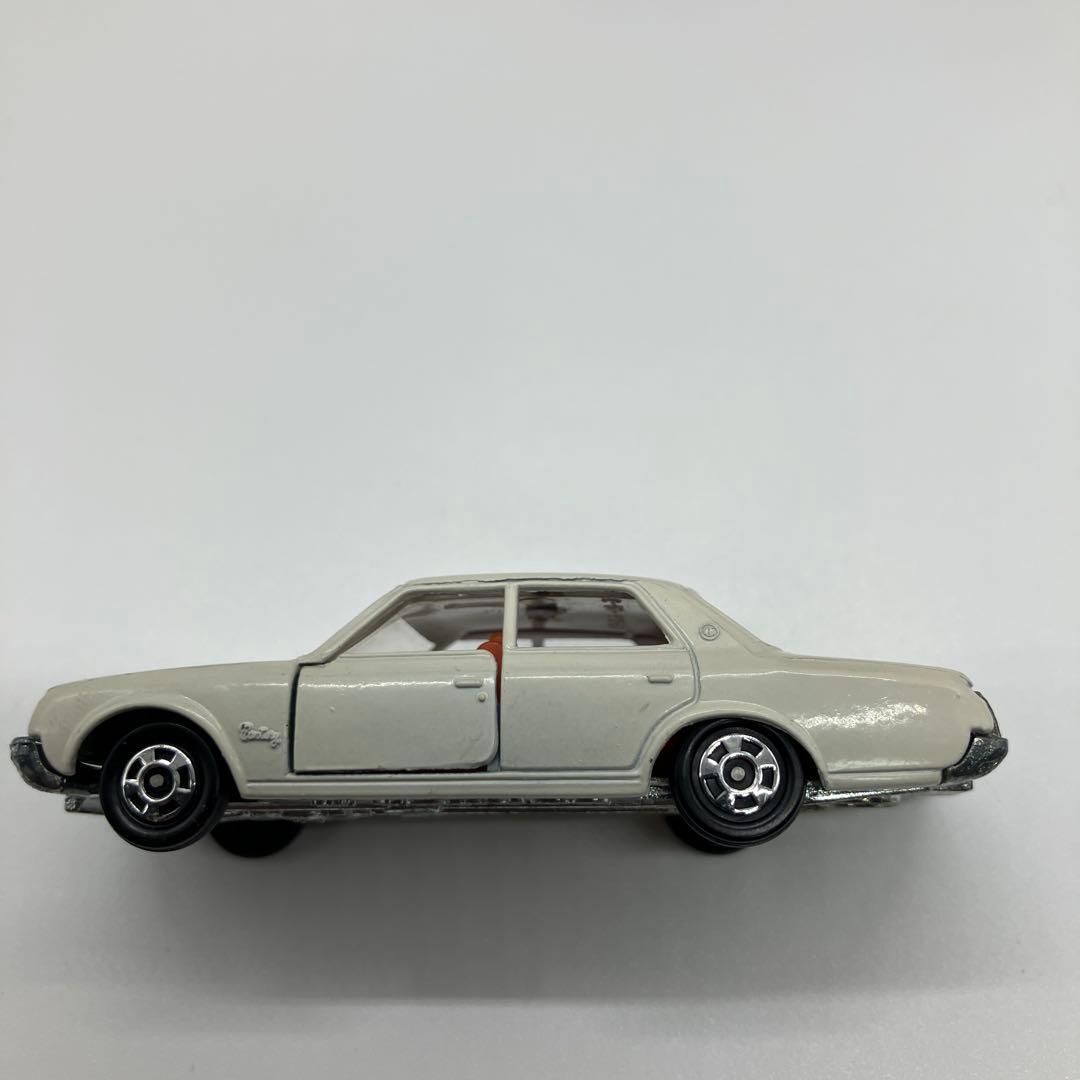 黒箱日本製トミカ　トヨタセンチュリー