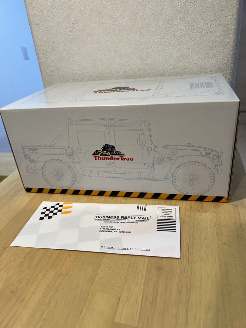 ミリタリ　ハマー　コマンド　1／18スケール　Thunder trac