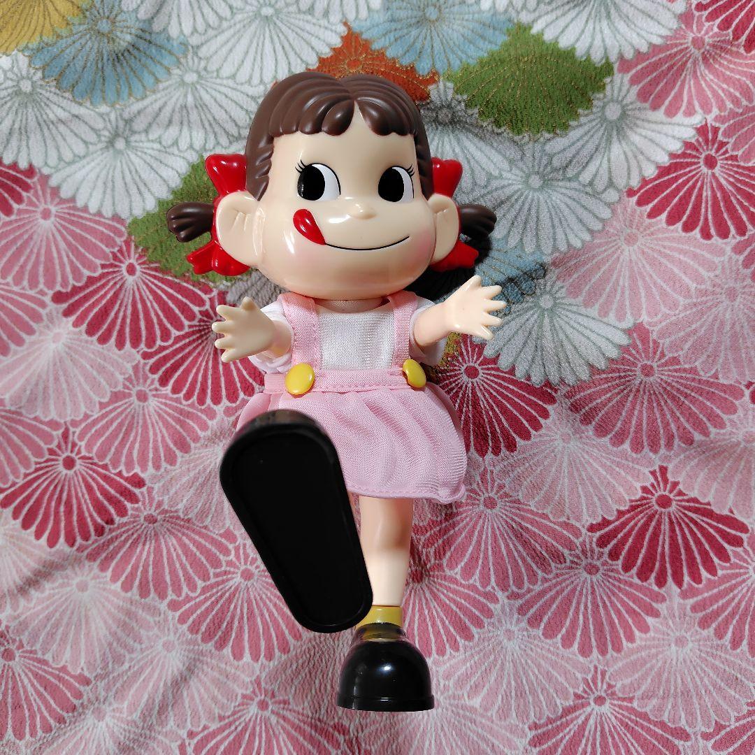 ペコちゃん＆あっちゃん人形　不二家　ビスクドール　ペコちゃん人形　ペコちゃん