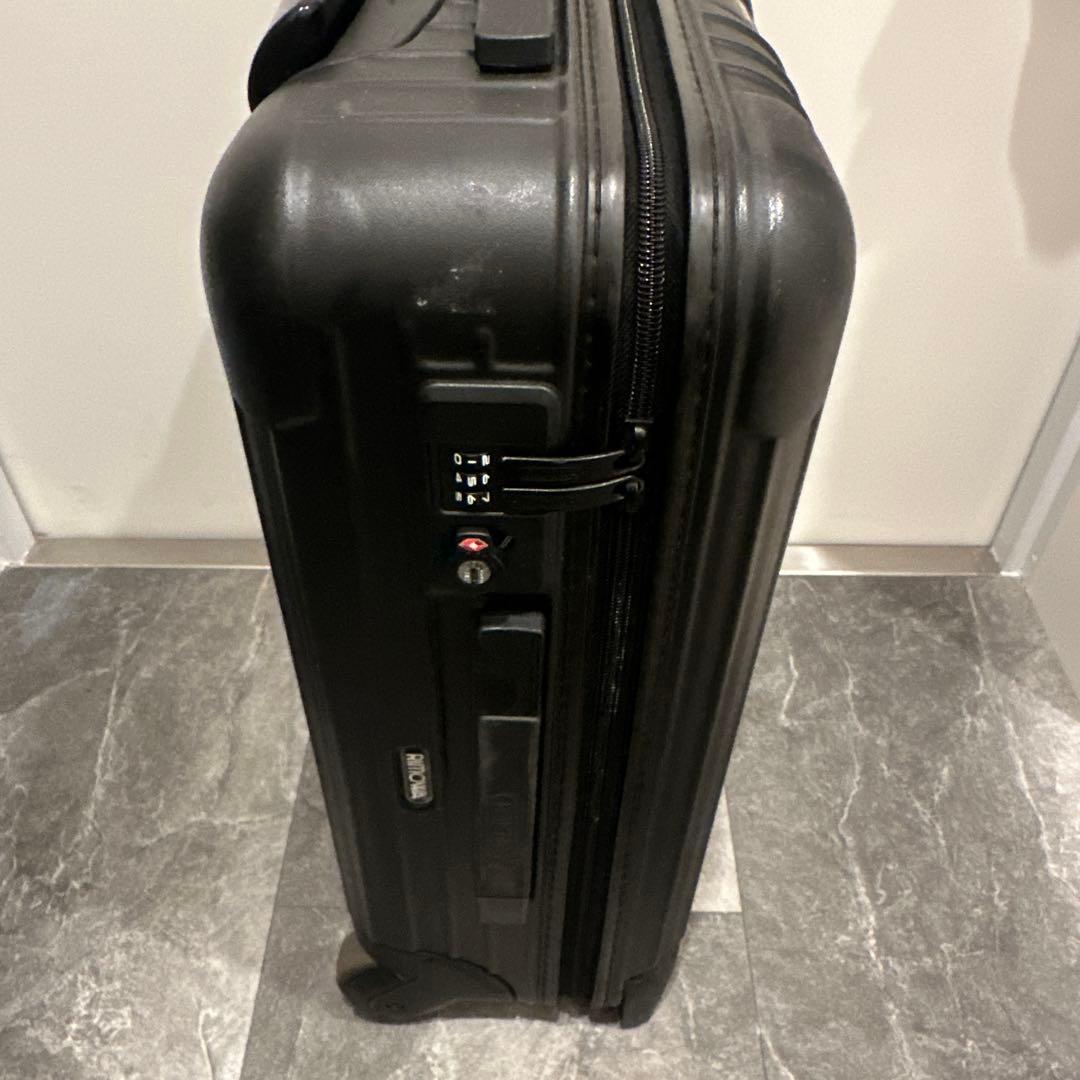 RIMOWA（リモワ） サルサ2輪 希少モデルTSA搭載 艶消黒35L機内持込可