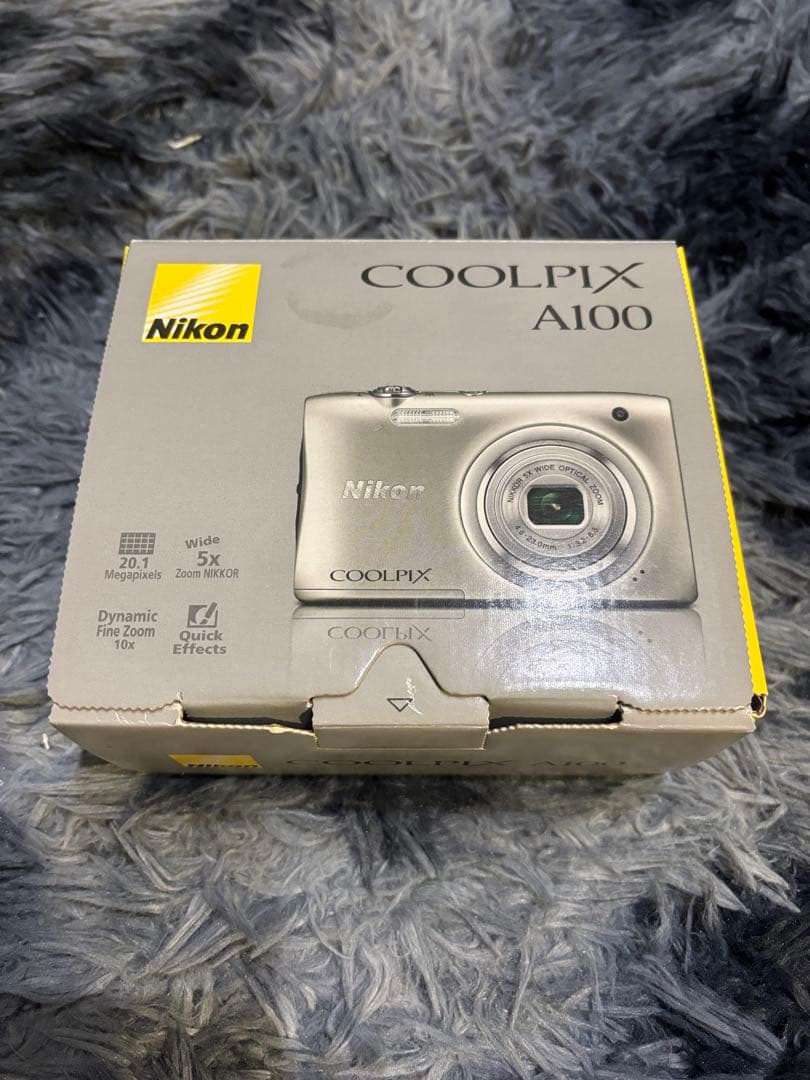 【完動極美品】Nikon COOLPIX A100 シルバー