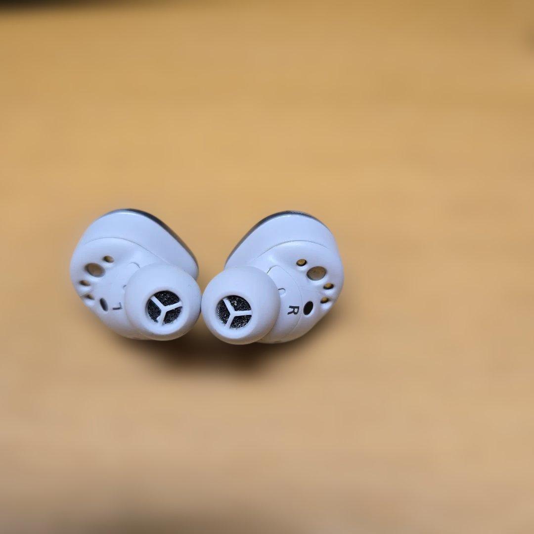 テクニクス　EAH-AZ80　ワイヤレスイヤホン　シルバー