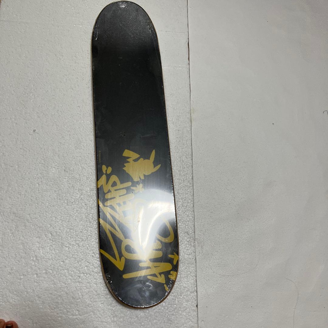 ポケモンセンター渋谷限定　スケートボード　ピカチュウ