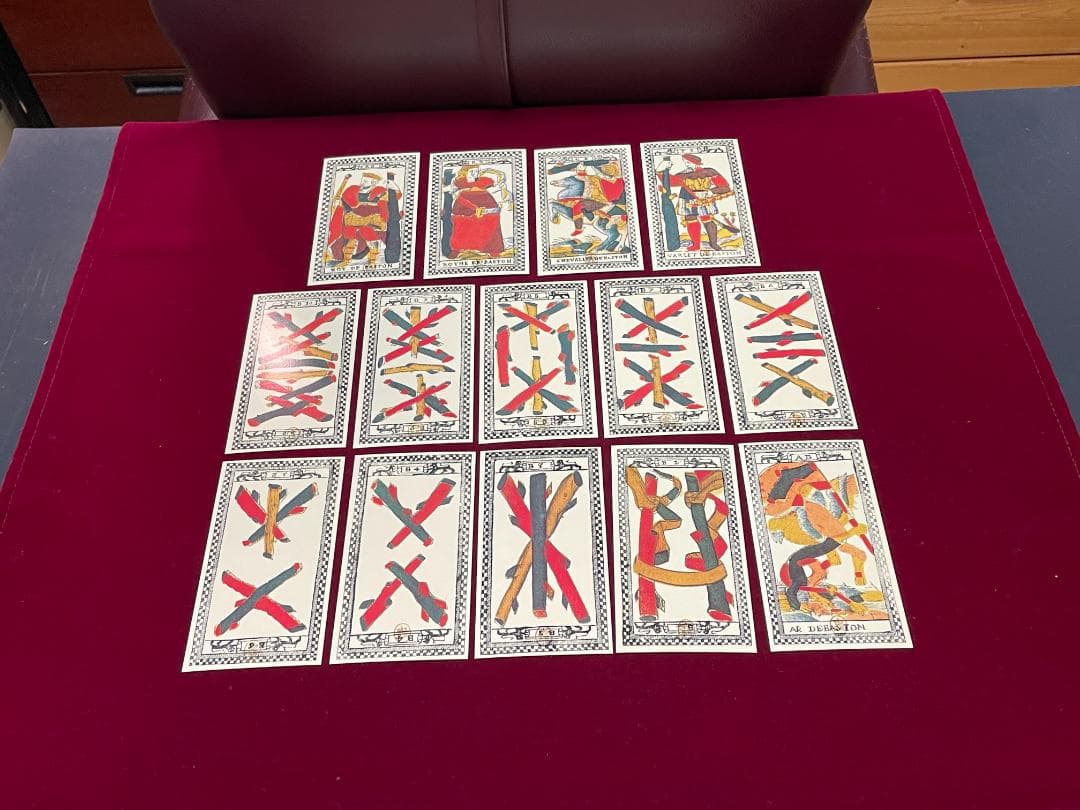 トランプ TAROT DE PARIS