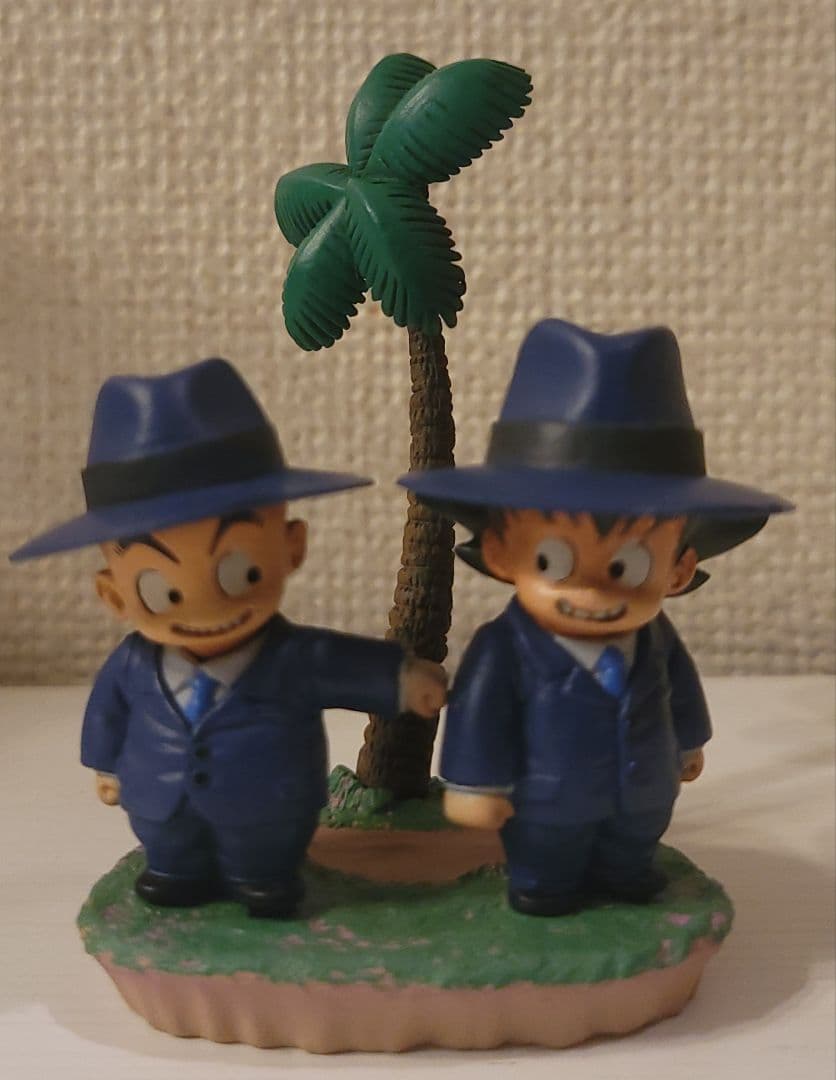 ドラゴンボール　ドラカプ　孫悟空&クリリン　スーツ