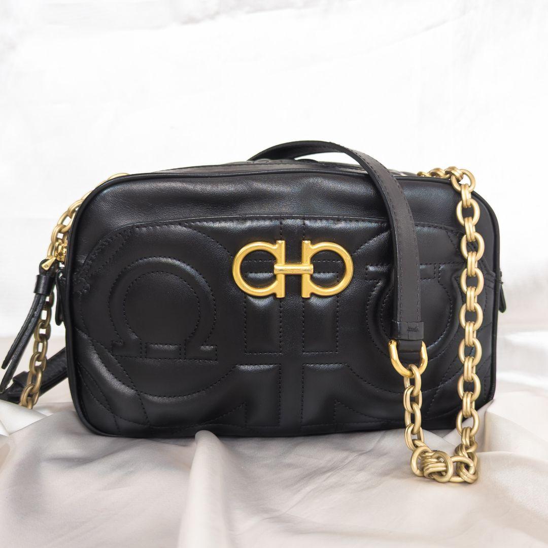 未使用級✨ フェラガモ ダブルガンチーニ キルティング ショルダーバッグ