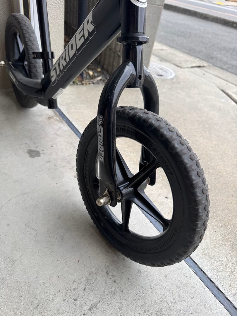 STRIDER（ストライダー)スポーツモデル 12インチ （ブラック）