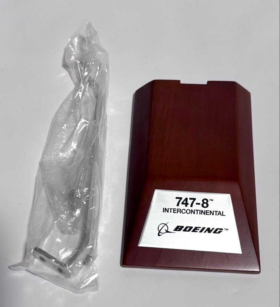 hogan 1/200 B747-8 ボーイングハウスカラー