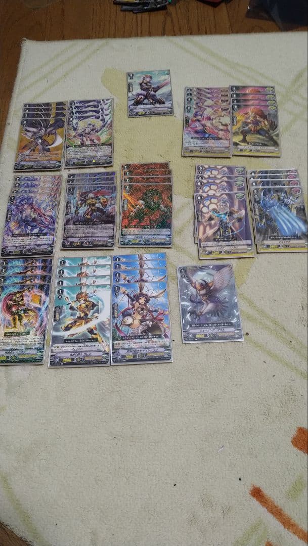 ヴァンガード　引退品　デッキ4つ　最終値下げ