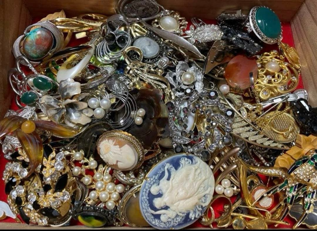 アクセサリーまとめ売り　ブローチ