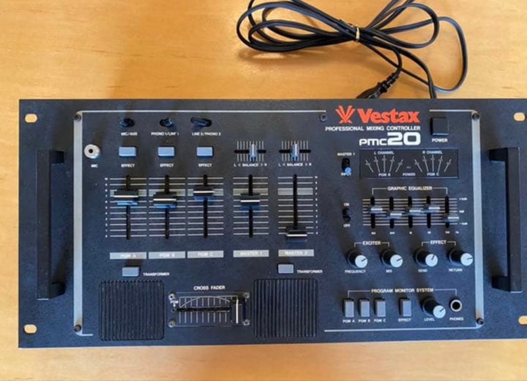 DJミキサー　VESTAX PMC-20