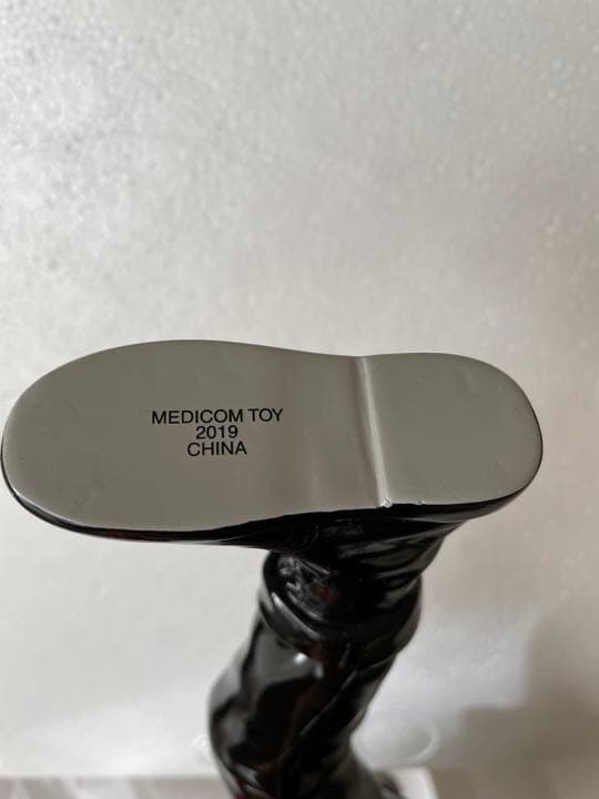 正規品‼︎ 廃盤‼︎ FLOWER BOMBER バンクシー フィギュア 箱付 ‼︎