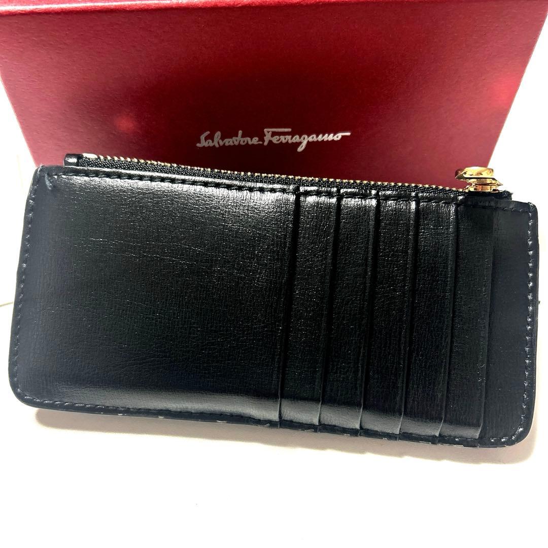 haru＊様交渉中　フェラガモ ウォレット カードミニ財布