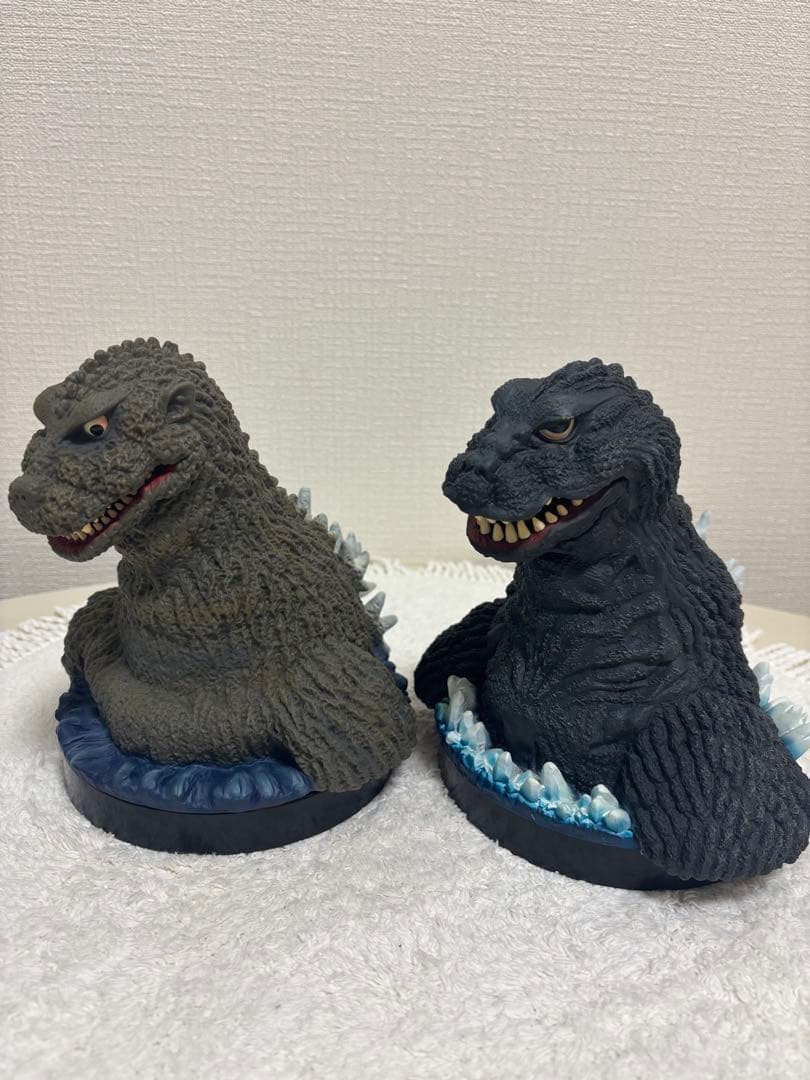 ゴジラ　初ゴジ　キンゴジ　胸像 タキ・コーポレーション 2個セット　箱付き