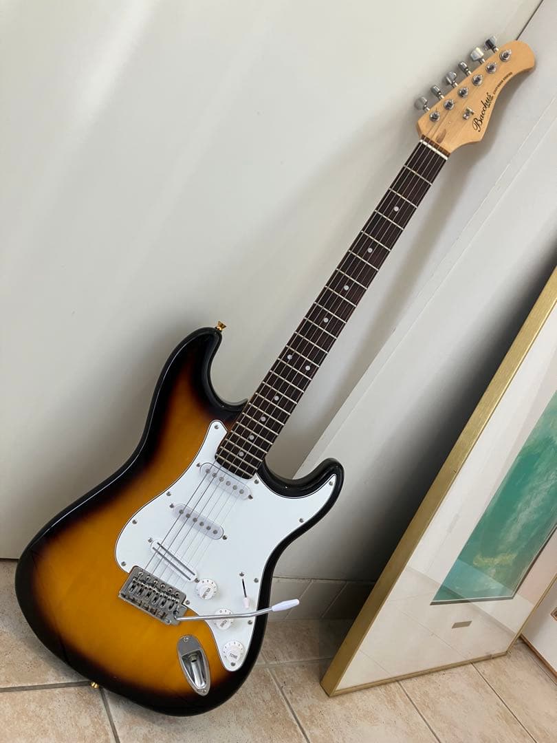 ストラトタイプ　フルメンテ&コンボギター