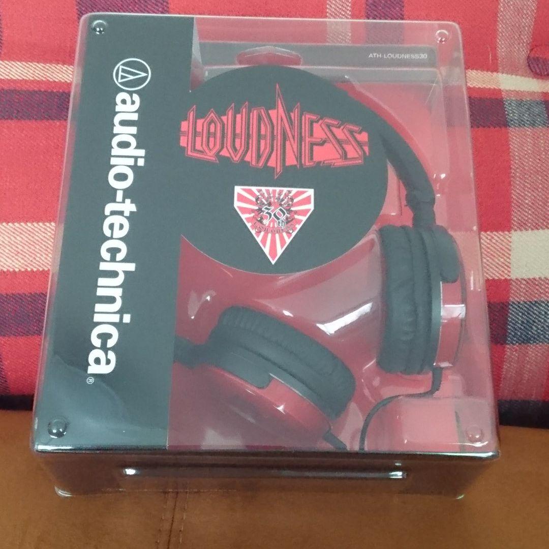 新品LOUDNESS限定ヘッドフォン & コラボ USED-Tシャツ