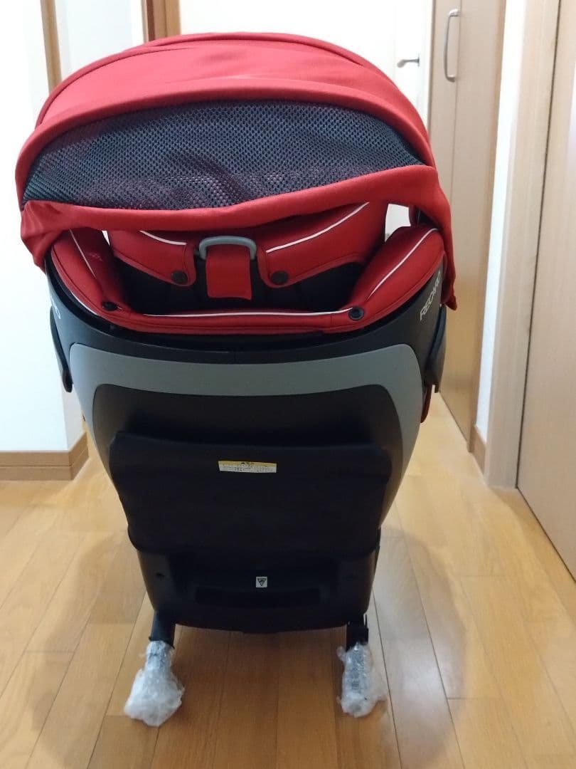 チャイルドシート　レカロ