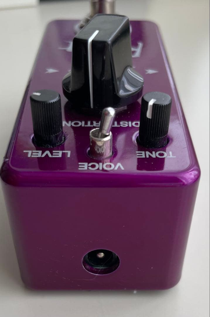 美品Suhr Riot miniディストーションペダル