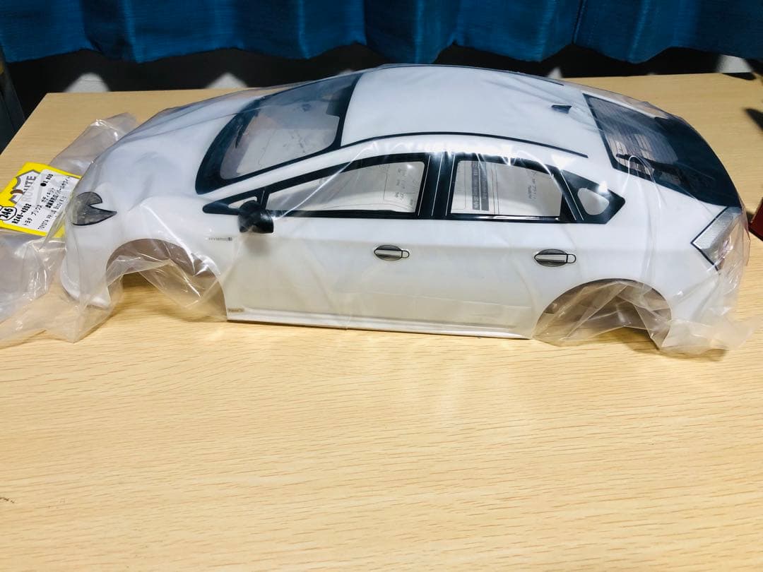 トヨタ プリウス 1/10 TOM'S ラジコンボディ