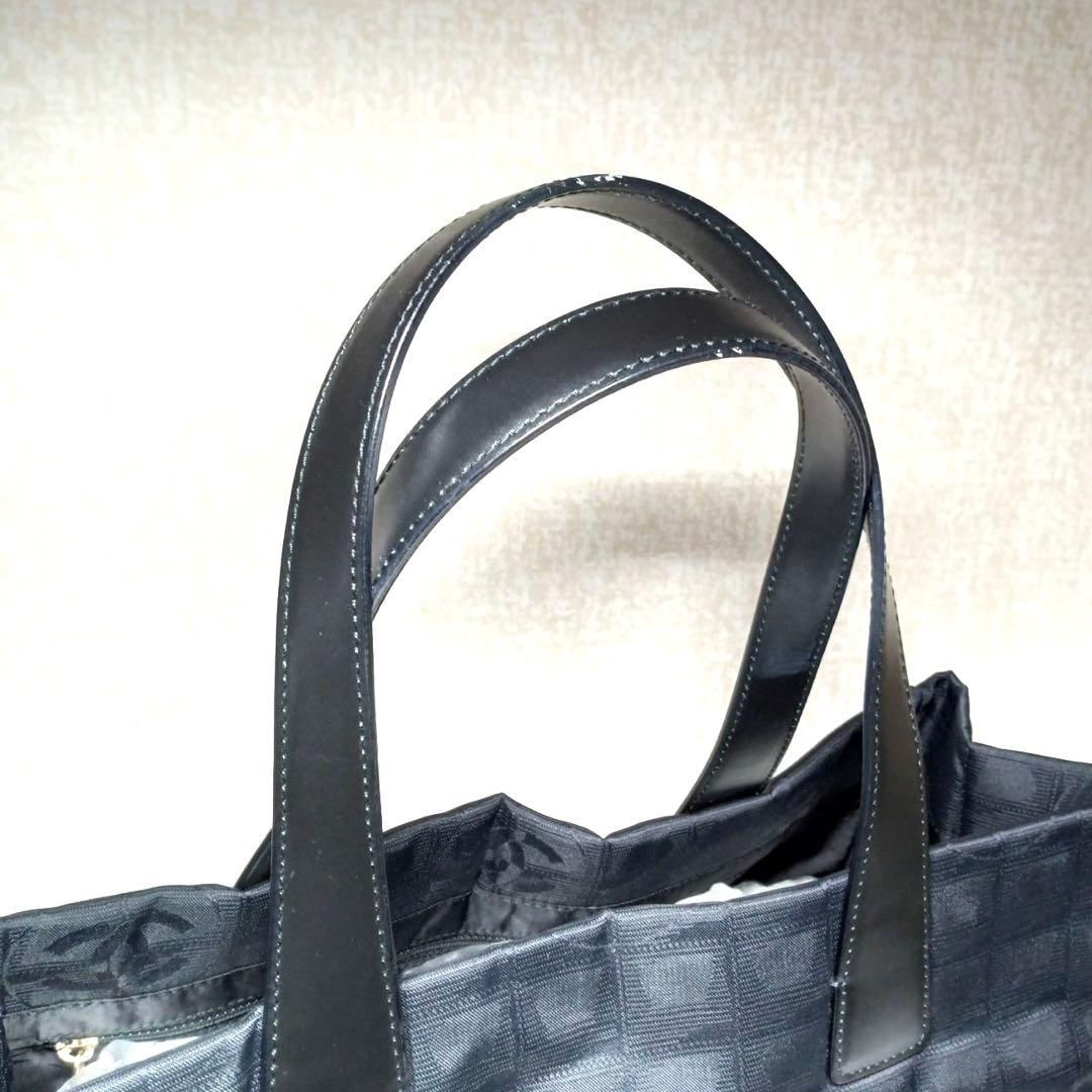 超美品　CHANEL シャネル　ニュートラベルライン　トートバッグ　MM 保存袋