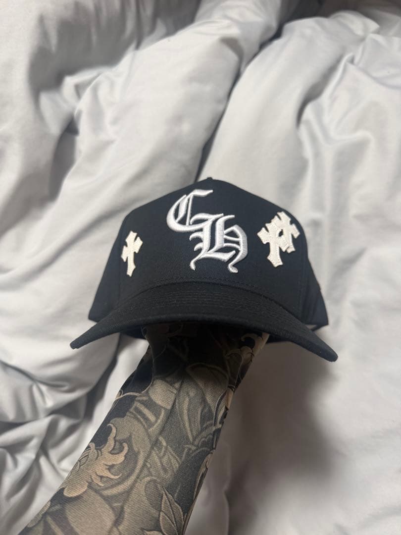 Chrome hearts クロス刺繍 ブラックベースボールキャップ