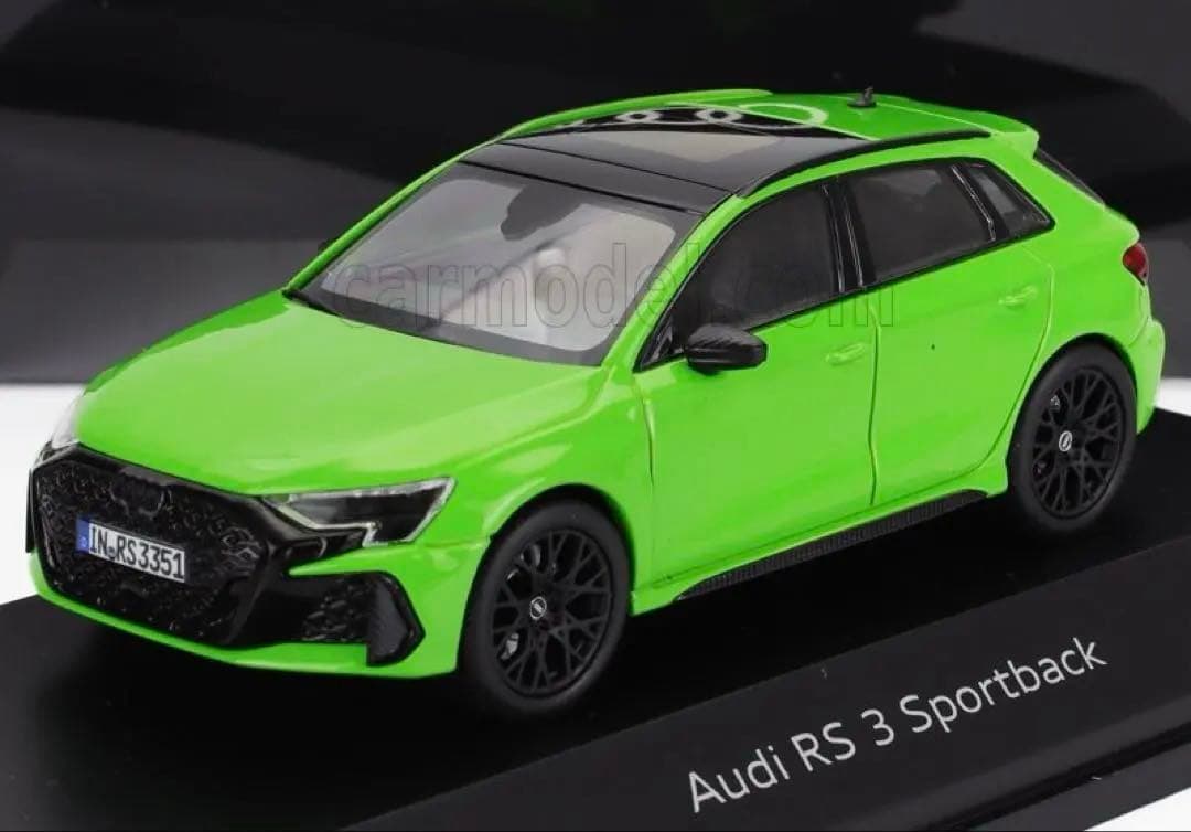 1/43 Audi RS3 Sportback キャラミグリーン