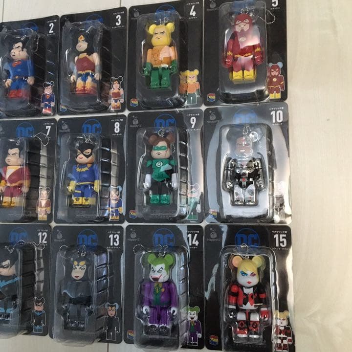 ベアブリック　新品　コンプリートセット　スーパーマン　バッマン