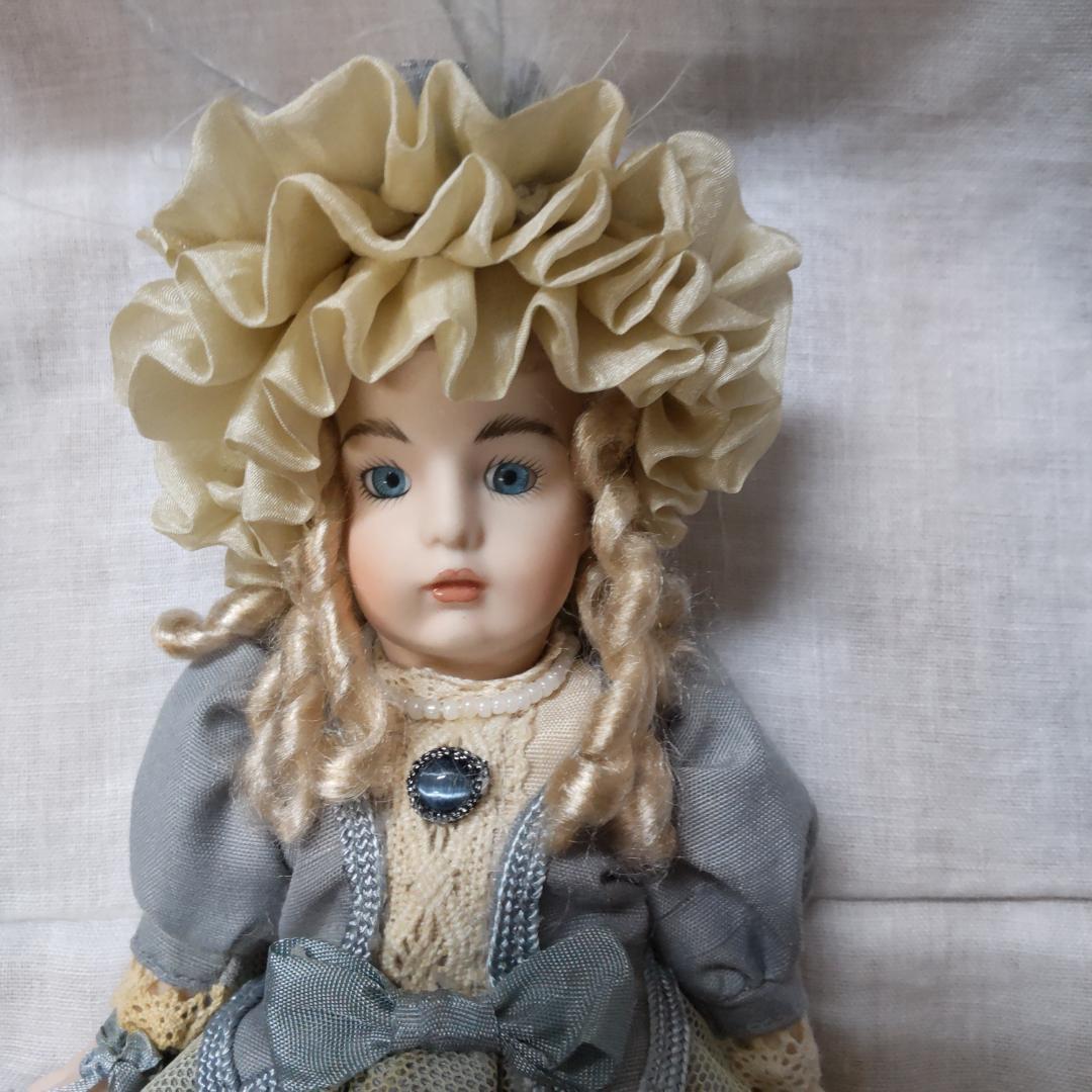ミニョネット　アンティークドールリプロ　人形　ブリュ風