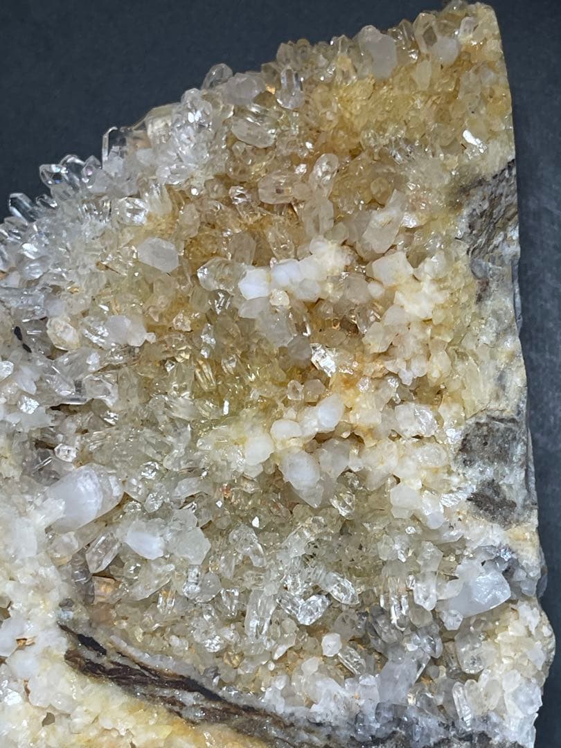 天然水晶クラスター　2.3キロ花咲き水晶クラスター