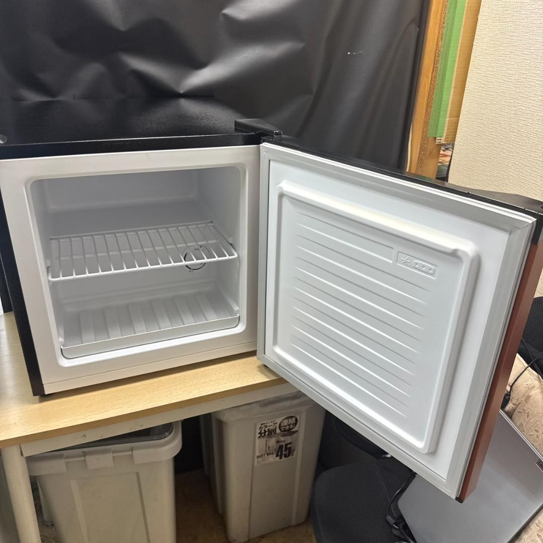 ★アイリスオーヤマ　1ドア冷凍庫　PF-A31FD-M　31Ｌ　ウッド調