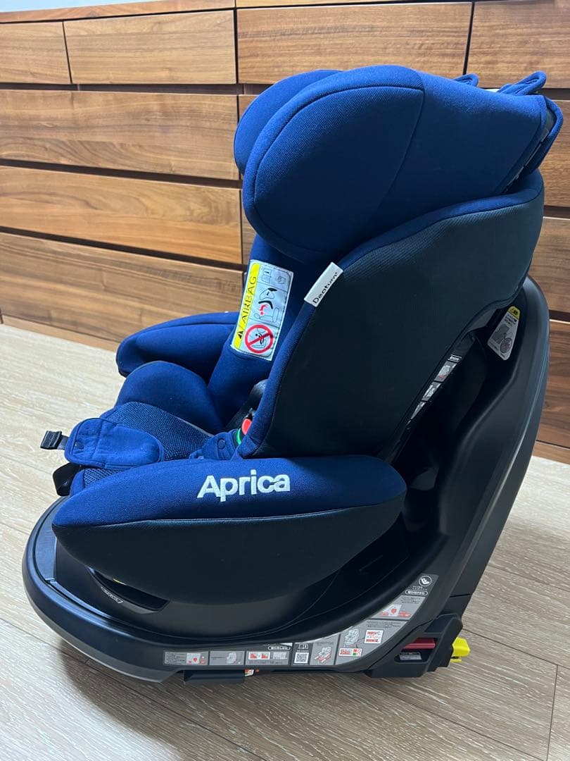 角煮さま専用　チャイルドシート　Aprica ディアターンプラス　ISOFIX
