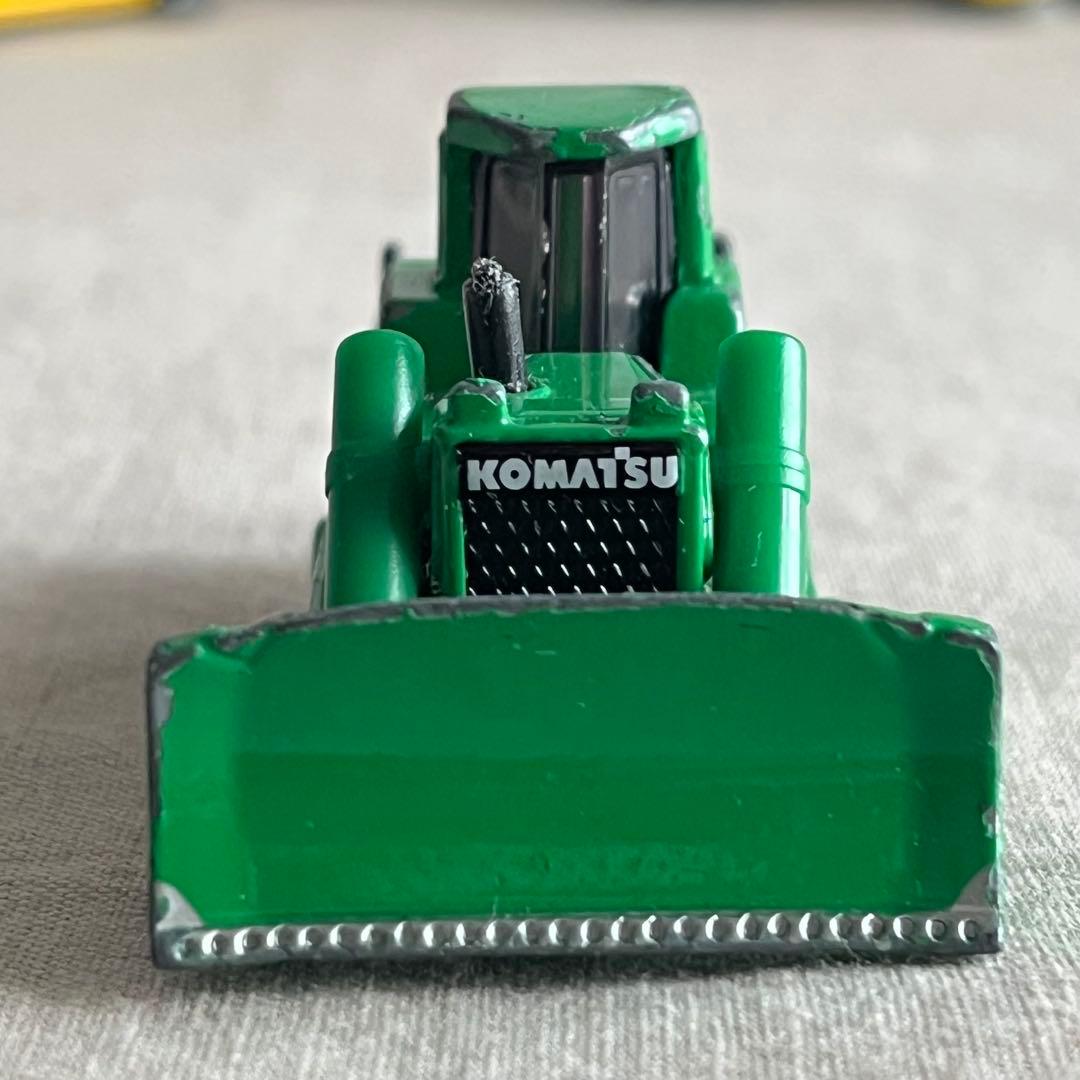 トミカ　働く車　6台セット　工事現場　道路整備　建設車両