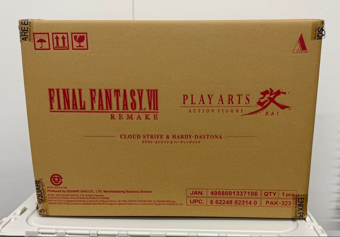 新品 プレイアーツ改 クラウド・ストライプ&ハーディ・デイトナ FF7