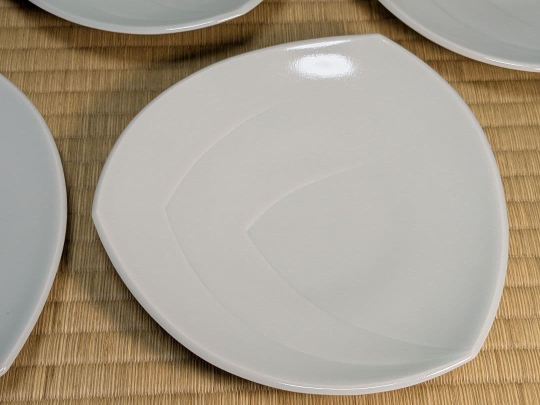 青白磁刻文銘々皿　ピーターハーモン　丹波篠山　5枚　アメリカ出身