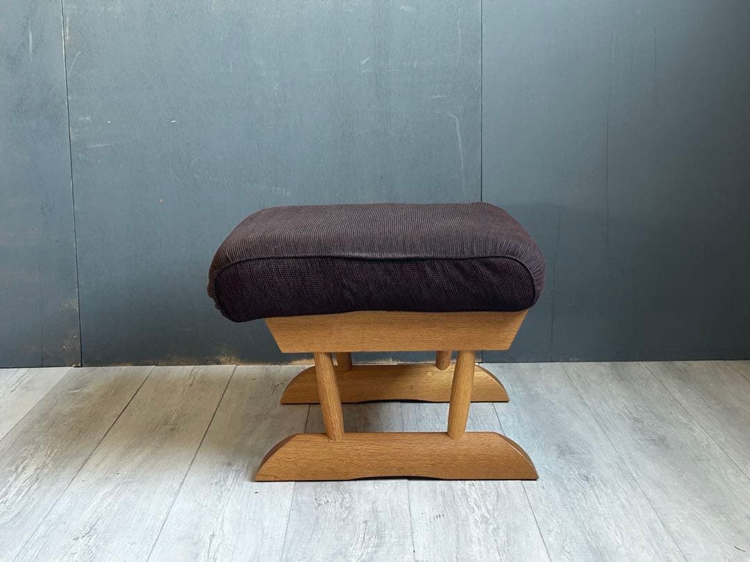 飛騨産業　キツツキマーク　KAYA オットマン　スツール　オーク無垢材 NG