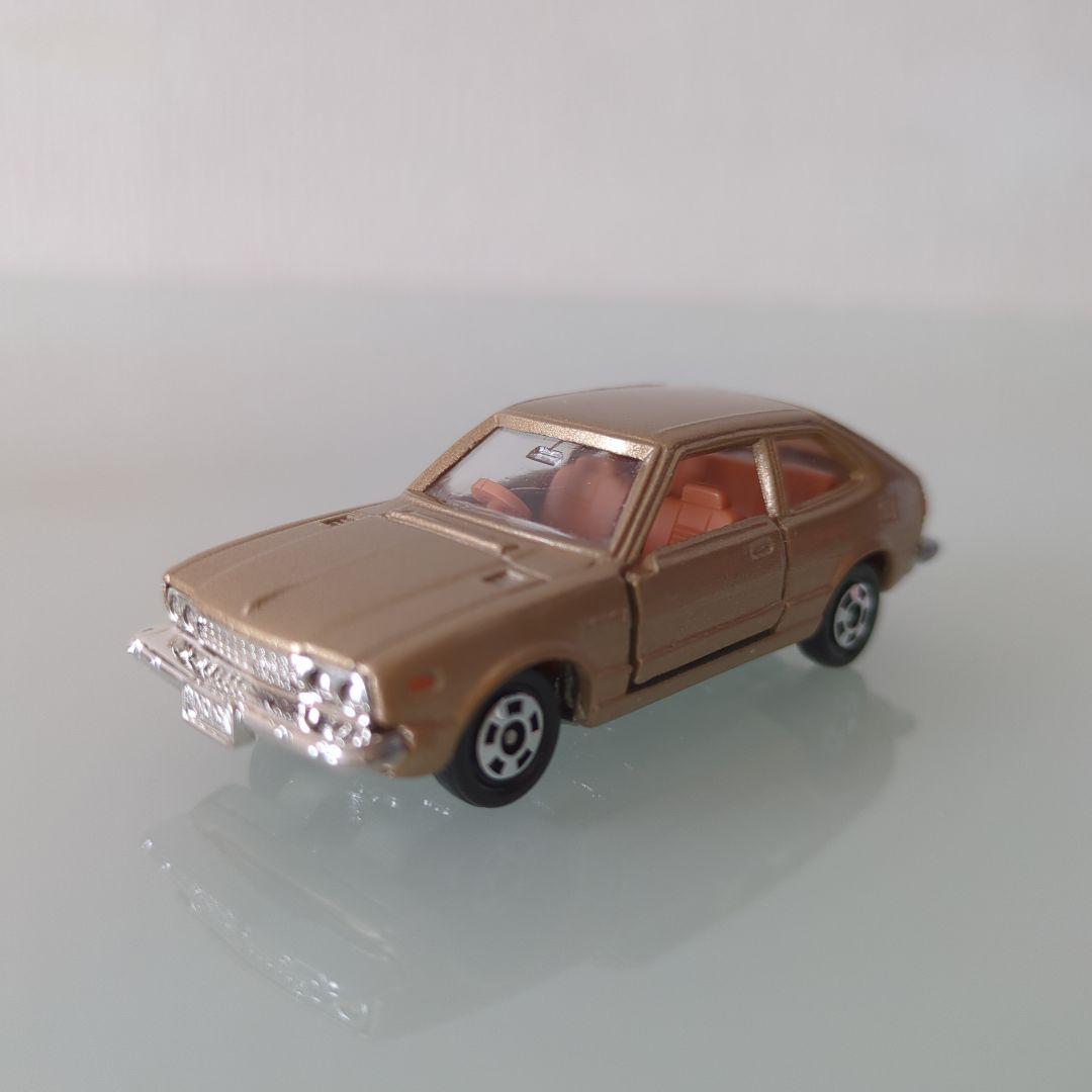 HONDA アコード(GL) ヒストリーミニカー ゴールド