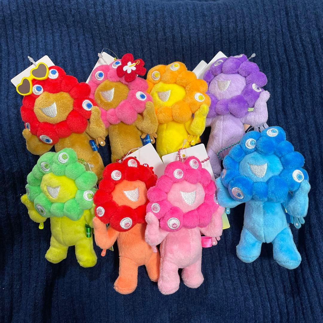 ミャクミャク 推しカラー　コンプ8種　新品未使用