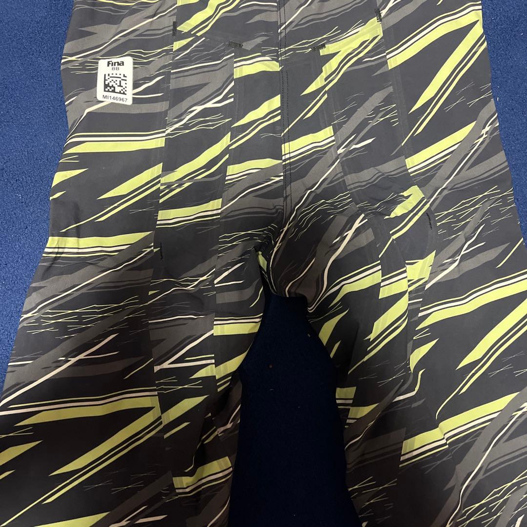 MIZUNO 競泳水着 M 黒/黄緑 ストライプ