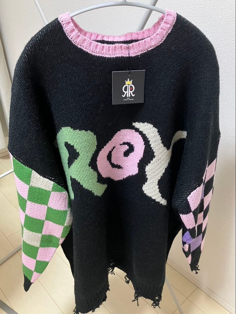 LiSA ROYロゴダメージニット