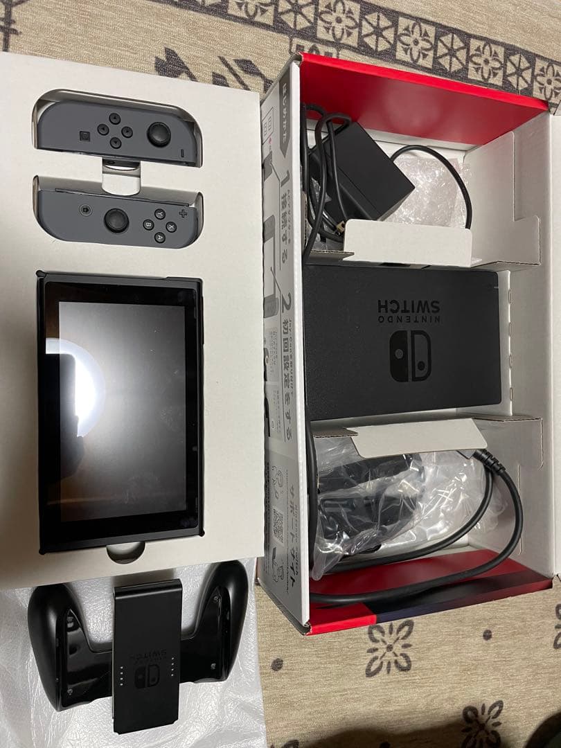 Nintendo Switch グレー 本体とJoy-Con付き