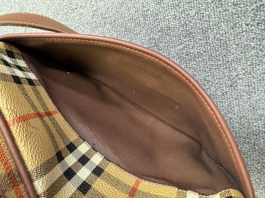 Burberry バーバリー ショルダーバッグ ポシェット ノバチェック PVC