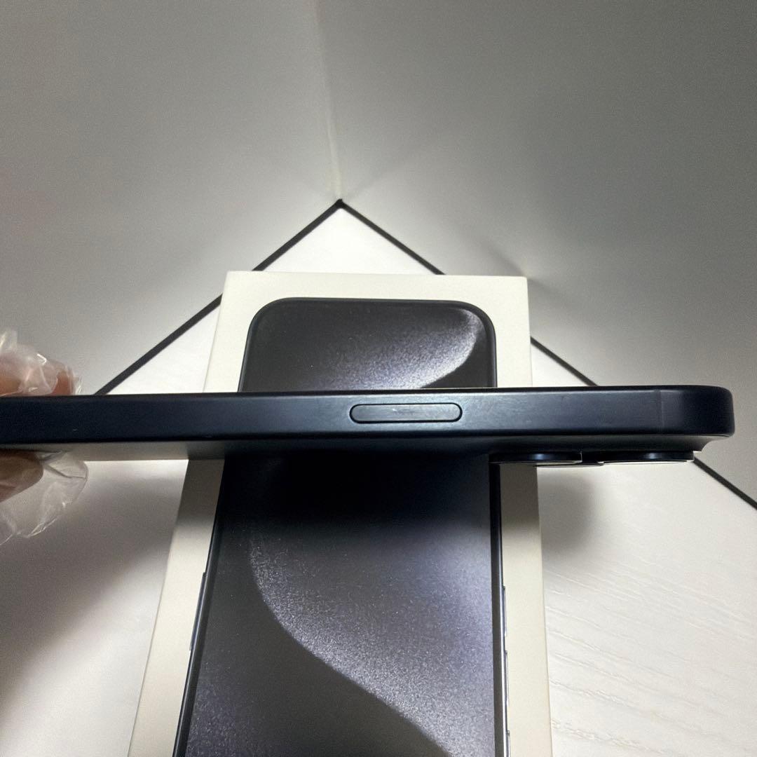 Apple iPhone 15 Pro ブルーチタニウム 本体256GB