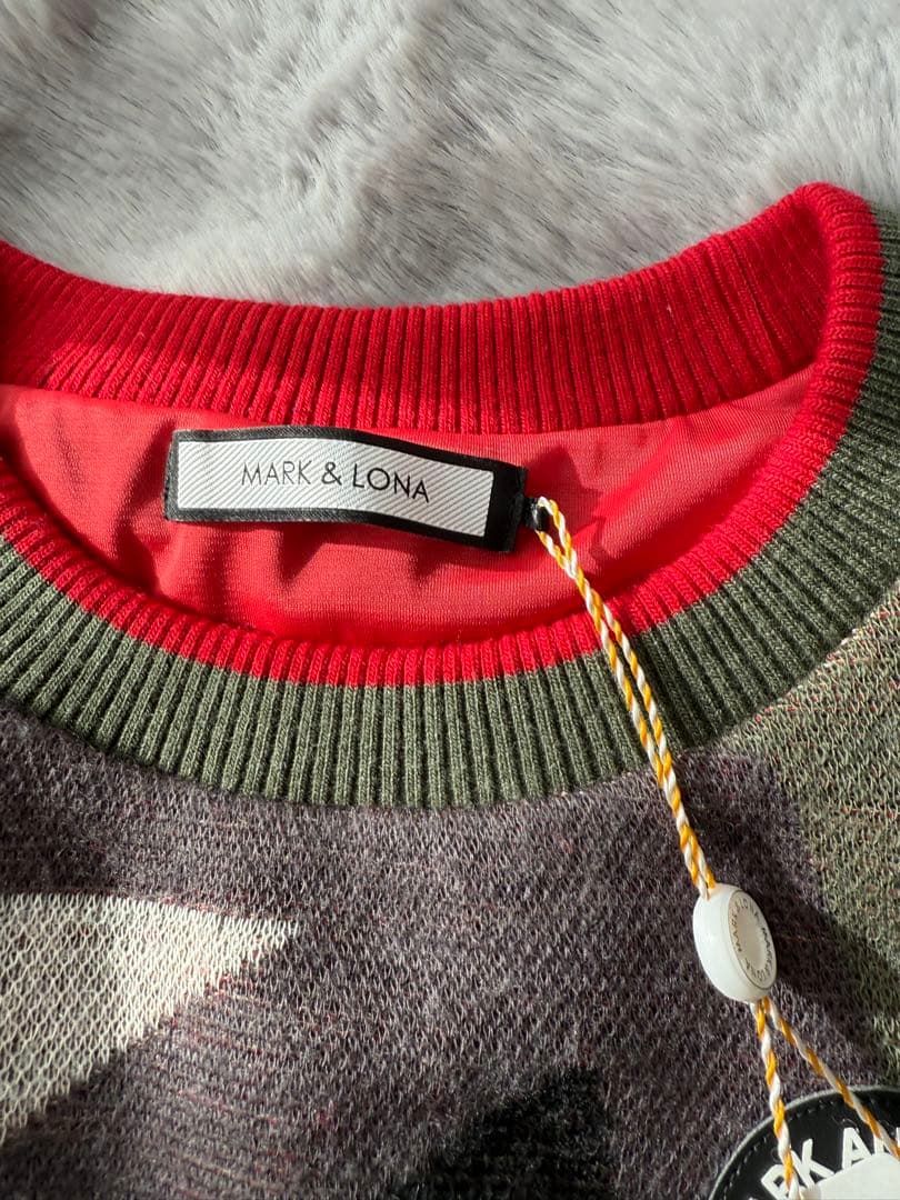 新品マークアンドロナニット