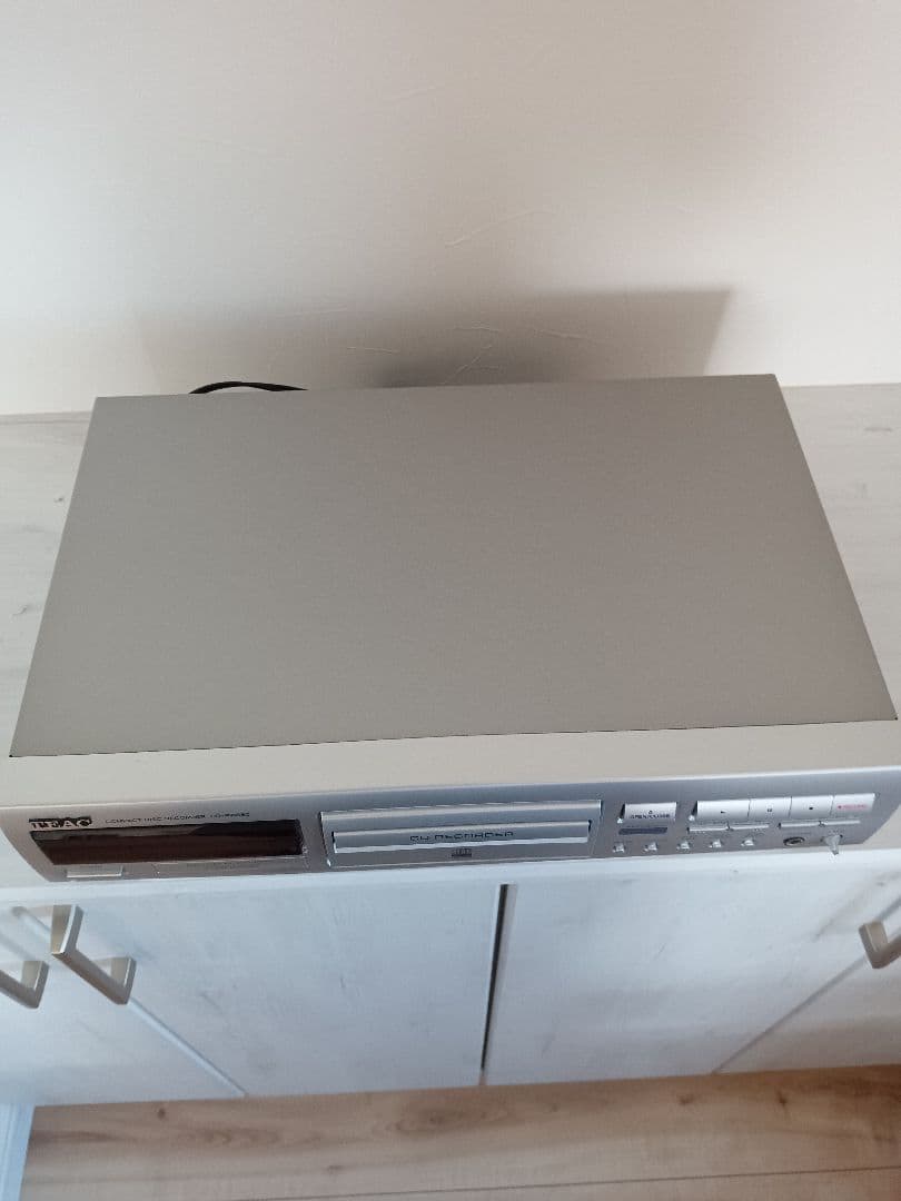 《動作品・美品》CDレコーダー　TEAC　CD-RW880